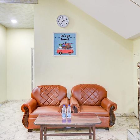 Hotel O 74192 Vishwakarma Palace Delhi  Bagian luar foto